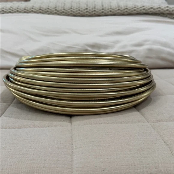 Gold Handbag - Picture 11 of 12